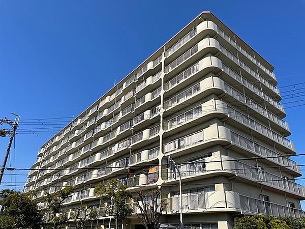 【外観】【建物外観】昭和56年1月建築　鉄骨鉄筋コンクリート造：9階建て6階部分