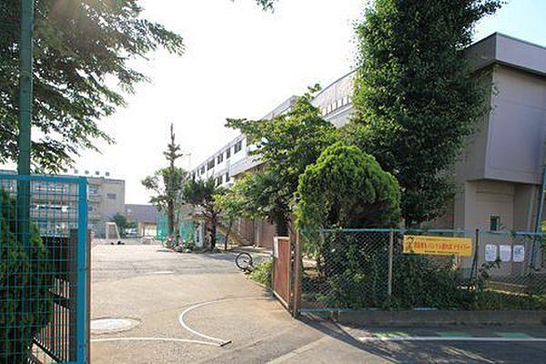 【周辺】泉幼稚園まで304m、キリスト教保育