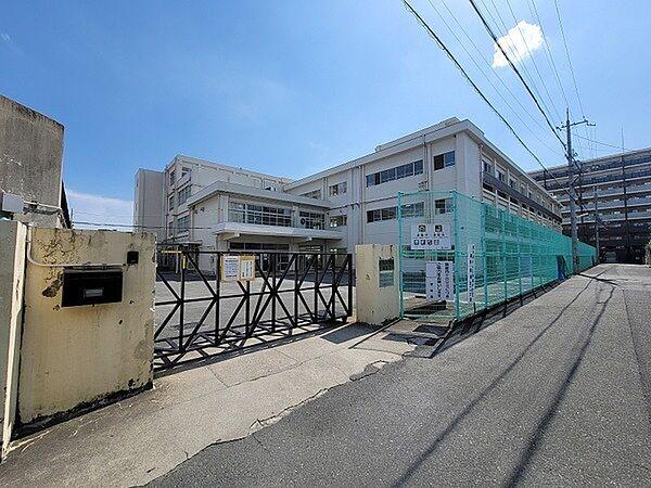 【周辺】島本町立第一中学校まで700m