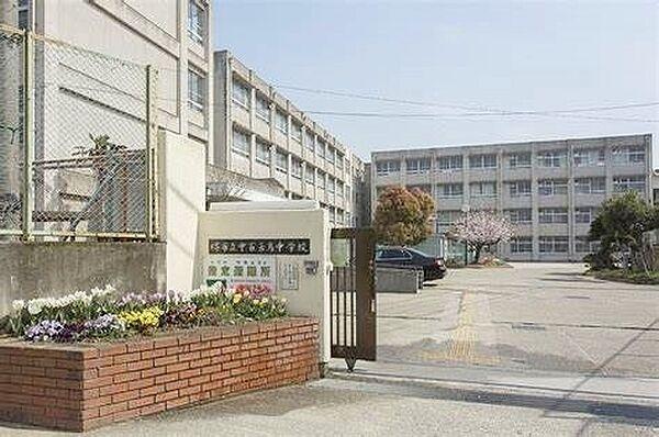 【周辺】堺市立中百舌鳥中学校まで507m