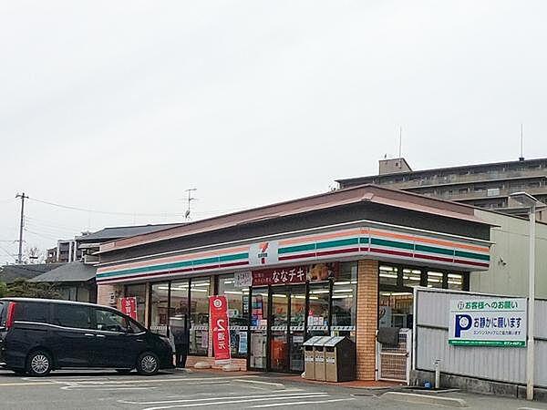 【周辺】セブンイレブン宝塚山本西店まで229m、徒歩3分