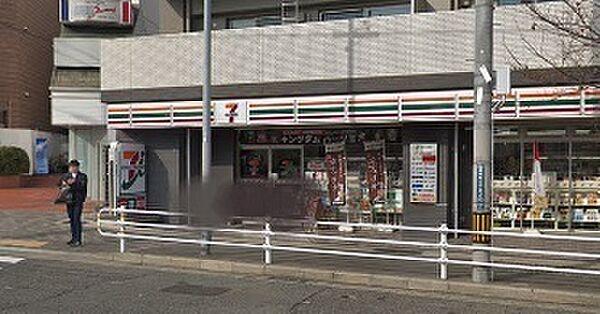 【周辺】セブンイレブン神戸六甲登山口店まで723m、徒歩10分
