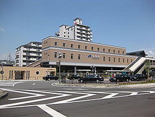 【周辺】宝塚駅(JR 福知山線)まで2971m、バス10分　停歩2分
