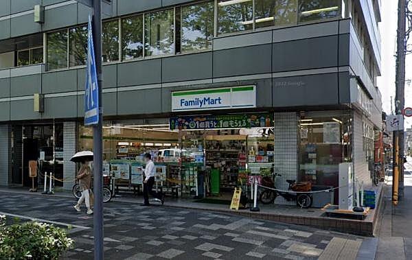 【周辺】ファミリーマート京都堺町御池店まで713m、徒歩9分