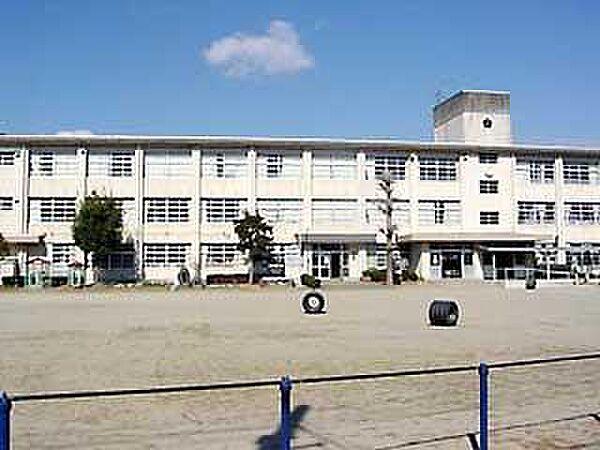 【周辺】京都市立松尾小学校まで683m