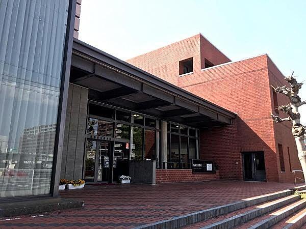 【周辺】前橋市立図書館まで1865m