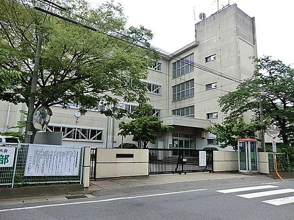 【周辺】松戸市立第三中学校まで1467m