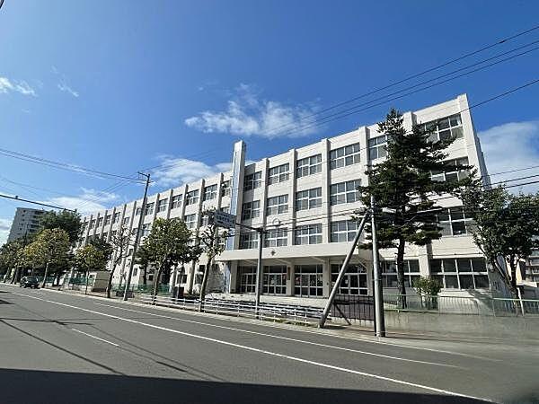 【周辺】札幌市立八条中学校まで110m