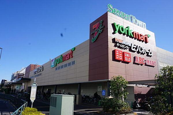 【周辺】ヨークマート小豆沢店まで410m